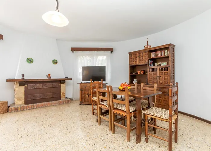 Nyaraló Nena By Interhome Cambrils